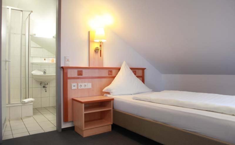 Hotel Wetterau - Self-Check-In Wölfersheim Quarto foto