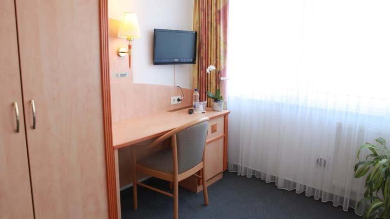 Hotel Wetterau - Self-Check-In Wölfersheim Quarto foto